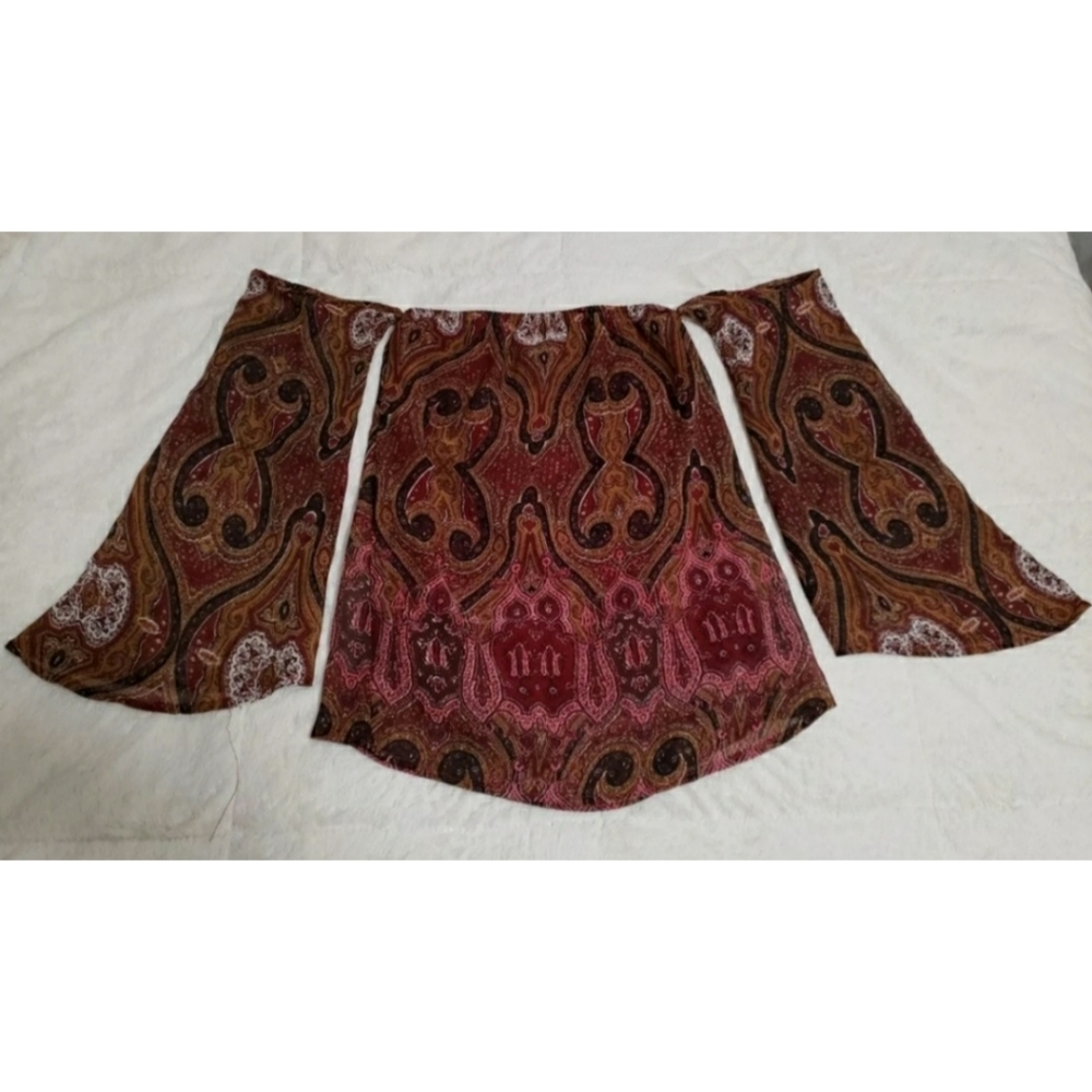 Paisley off shoulder top